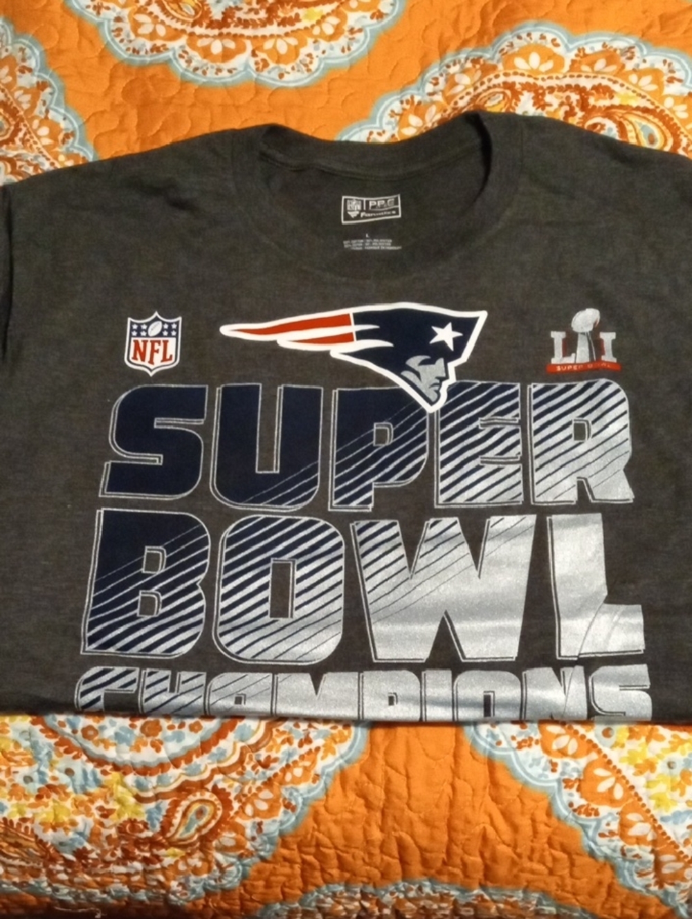 Fanatics New England Patriots Dark Gray Super Bowl Champions Tee